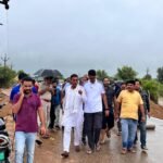 विधायक भाटी ग्राउंड जीरो पर,ले रहे हैं हालात का जायजा