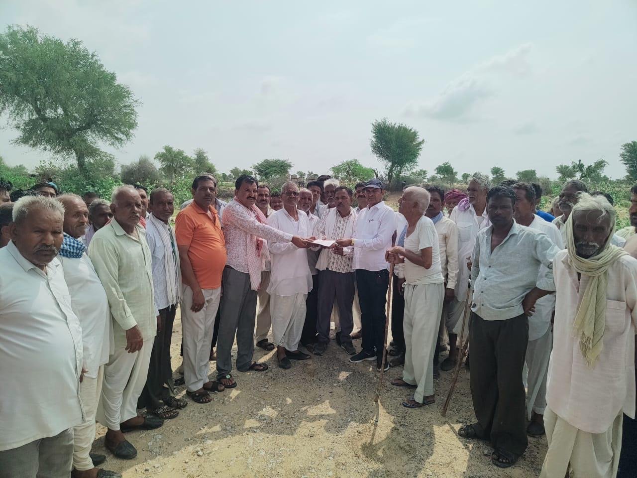 सामाजिक समरसता: 3 समाज की श्मशान भूमि के लिए ज़मीन की दान