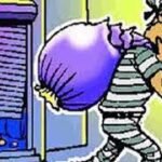 दुकान में सेंधमारी,31 हजार की नकदी और एसी किया पार